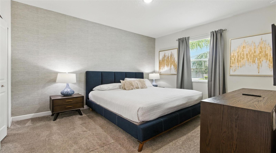 DAVENPORT, Florida 33896, 9 Bedrooms Bedrooms, ,5 BathroomsBathrooms,Residential,For Sale,CRUDEN BAY,0,MFRO6321603