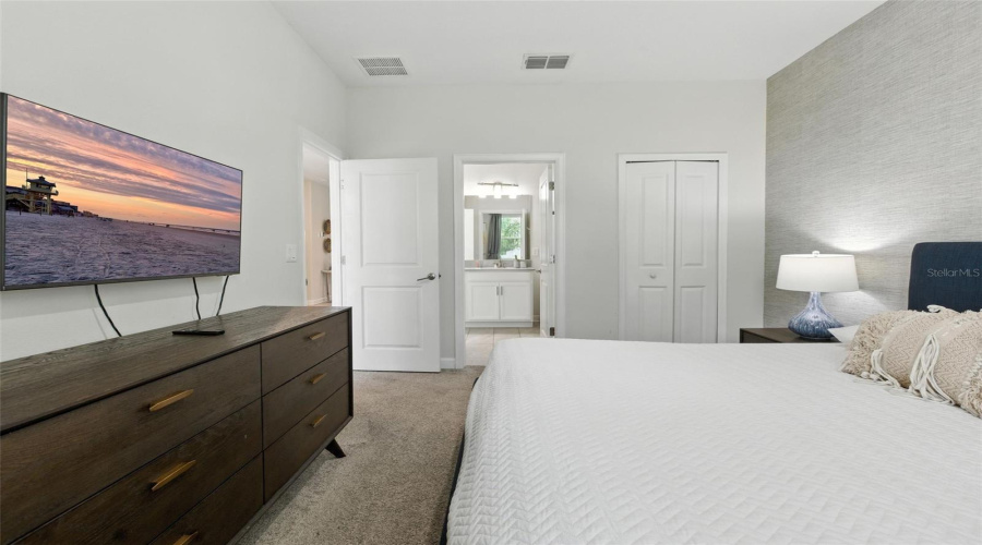 DAVENPORT, Florida 33896, 9 Bedrooms Bedrooms, ,5 BathroomsBathrooms,Residential,For Sale,CRUDEN BAY,0,MFRO6321603