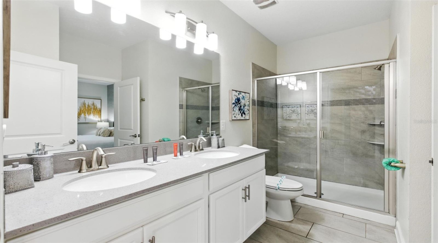 DAVENPORT, Florida 33896, 9 Bedrooms Bedrooms, ,5 BathroomsBathrooms,Residential,For Sale,CRUDEN BAY,0,MFRO6321603