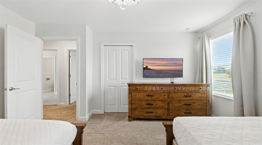 DAVENPORT, Florida 33896, 9 Bedrooms Bedrooms, ,5 BathroomsBathrooms,Residential,For Sale,CRUDEN BAY,0,MFRO6321603