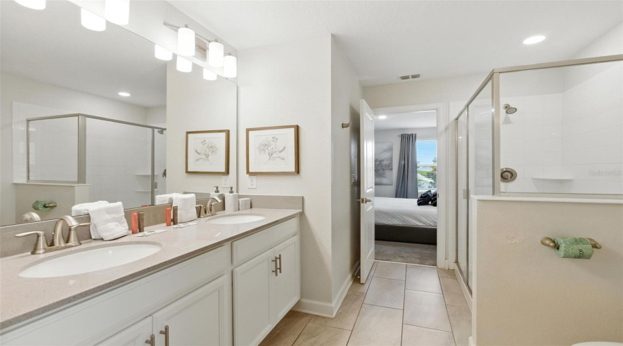 DAVENPORT, Florida 33896, 9 Bedrooms Bedrooms, ,5 BathroomsBathrooms,Residential,For Sale,CRUDEN BAY,0,MFRO6321603