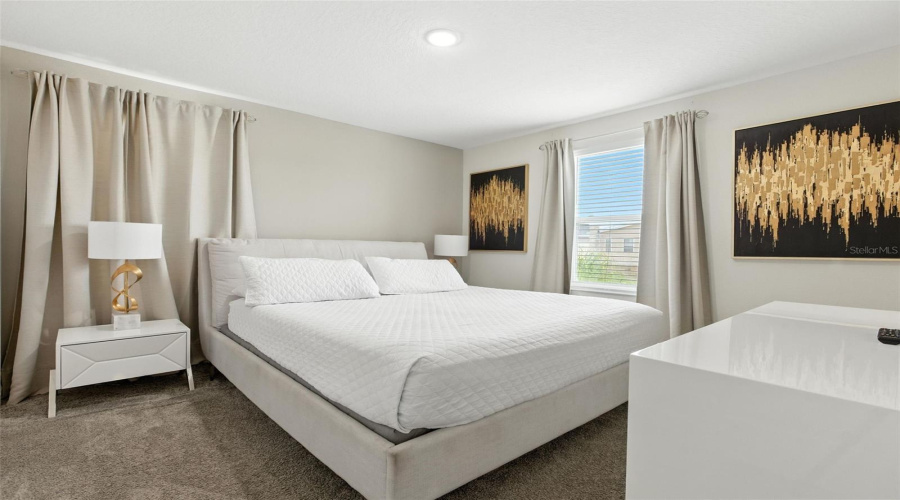 DAVENPORT, Florida 33896, 9 Bedrooms Bedrooms, ,5 BathroomsBathrooms,Residential,For Sale,CRUDEN BAY,0,MFRO6321603