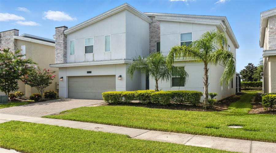 DAVENPORT, Florida 33896, 9 Bedrooms Bedrooms, ,5 BathroomsBathrooms,Residential,For Sale,CRUDEN BAY,0,MFRO6321603
