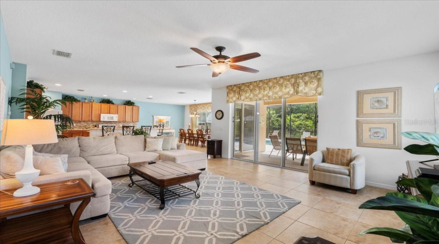 KISSIMMEE, Florida 34746, 6 Bedrooms Bedrooms, ,5 BathroomsBathrooms,Residential,For Sale,LAS FUENTES,0,MFRO6327906