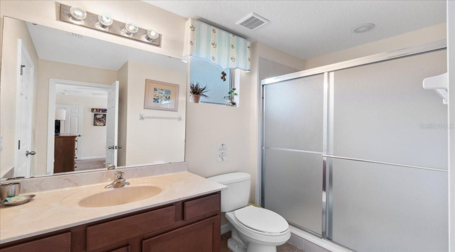 KISSIMMEE, Florida 34746, 6 Bedrooms Bedrooms, ,5 BathroomsBathrooms,Residential,For Sale,LAS FUENTES,0,MFRO6327906