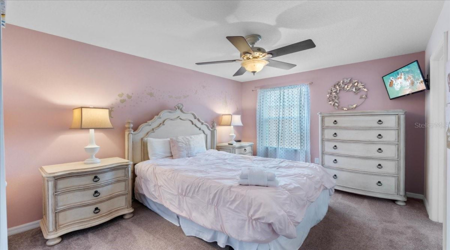 KISSIMMEE, Florida 34746, 6 Bedrooms Bedrooms, ,5 BathroomsBathrooms,Residential,For Sale,LAS FUENTES,0,MFRO6327906