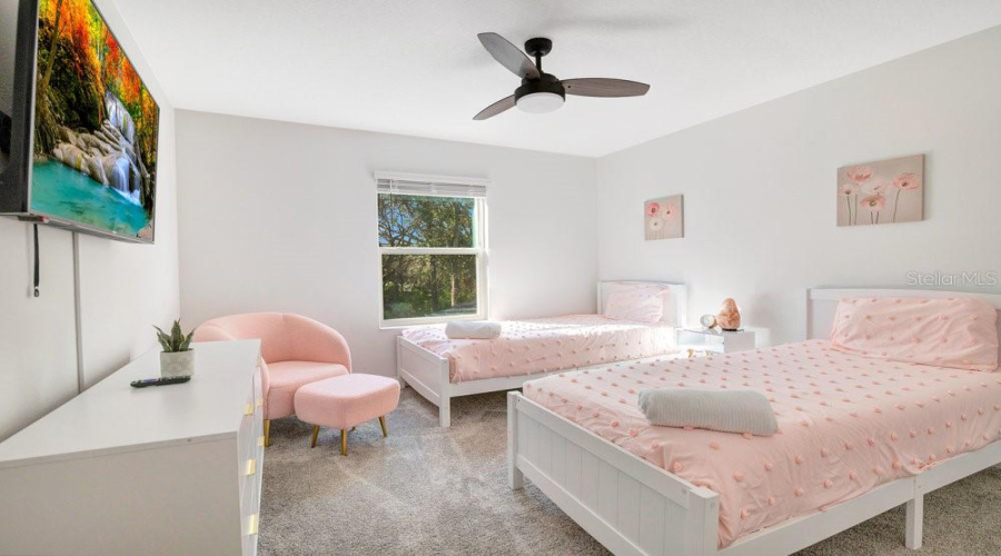 KISSIMMEE, Florida 34746, 4 Bedrooms Bedrooms, ,3 BathroomsBathrooms,Residential,For Sale,READING,0,MFRO6280511