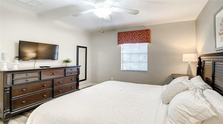 DAVENPORT, Florida 33896, 8 Bedrooms Bedrooms, ,5 BathroomsBathrooms,Residential,For Sale,WEXFORD,0,MFRO6240717