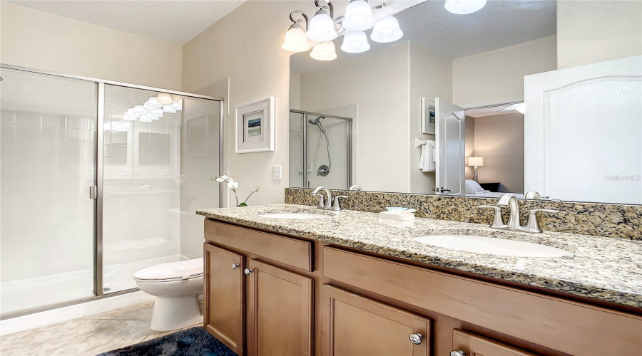 DAVENPORT, Florida 33896, 8 Bedrooms Bedrooms, ,5 BathroomsBathrooms,Residential,For Sale,WEXFORD,0,MFRO6240717