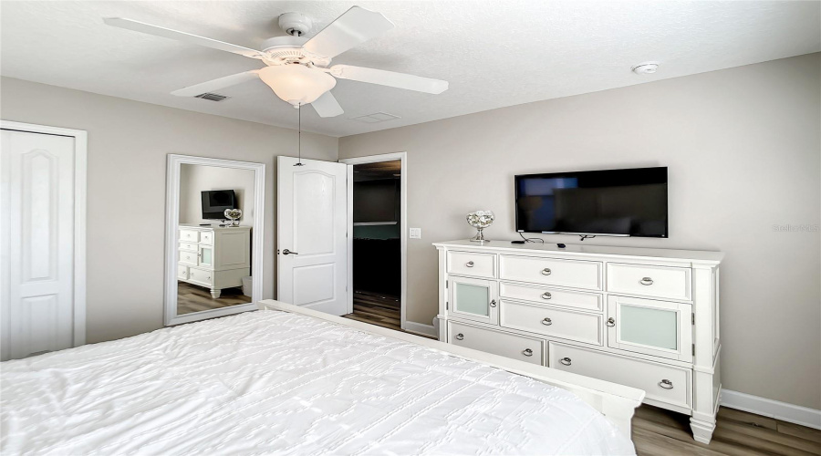 DAVENPORT, Florida 33896, 8 Bedrooms Bedrooms, ,5 BathroomsBathrooms,Residential,For Sale,WEXFORD,0,MFRO6240717