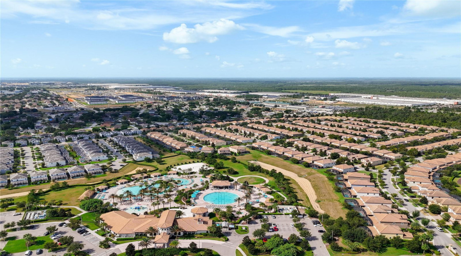 DAVENPORT, Florida 33896, 8 Bedrooms Bedrooms, ,5 BathroomsBathrooms,Residential,For Sale,WEXFORD,0,MFRO6240717