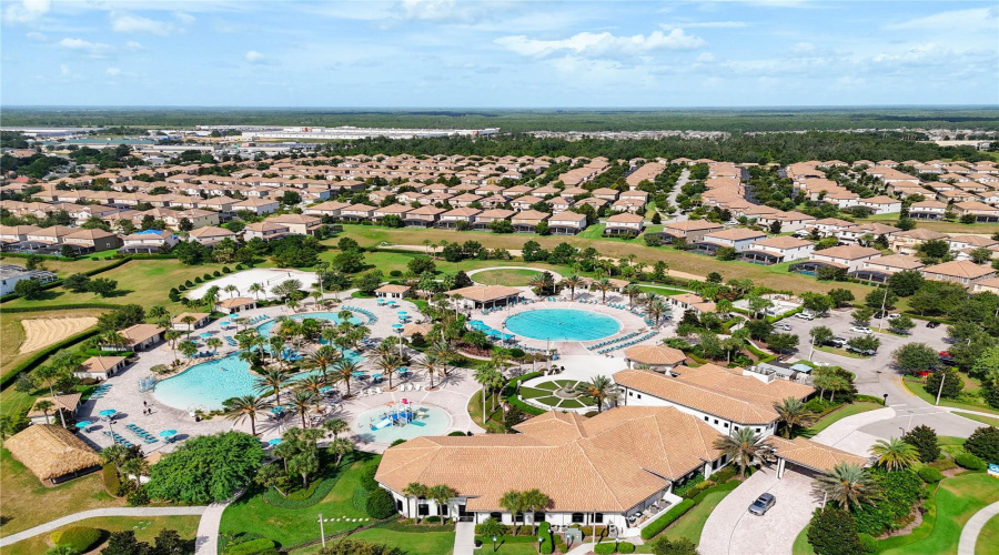 DAVENPORT, Florida 33896, 8 Bedrooms Bedrooms, ,5 BathroomsBathrooms,Residential,For Sale,WEXFORD,0,MFRO6240717