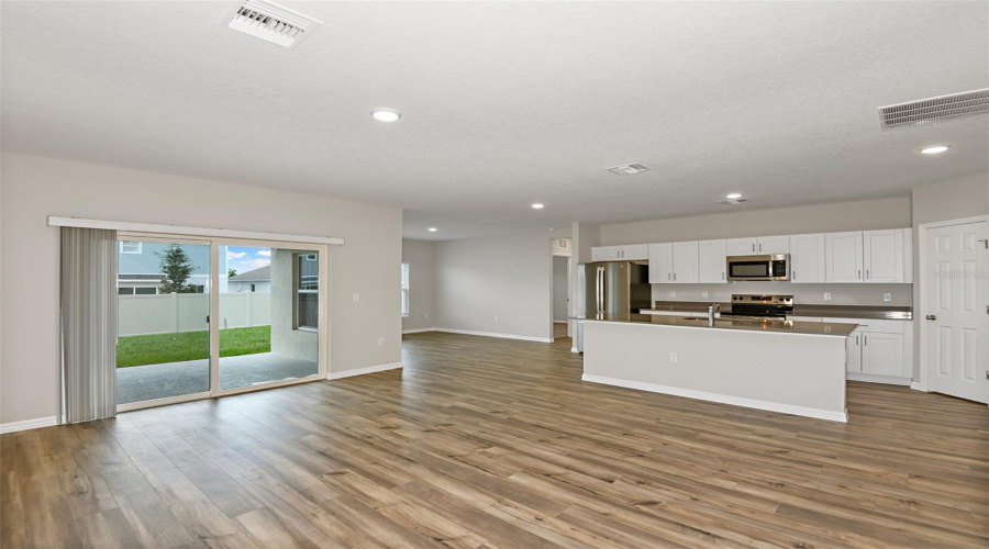DAVENPORT, Florida 33837, 5 Bedrooms Bedrooms, ,3 BathroomsBathrooms,Residential,For Sale,RIVER BEACON,0,MFRTB8408530