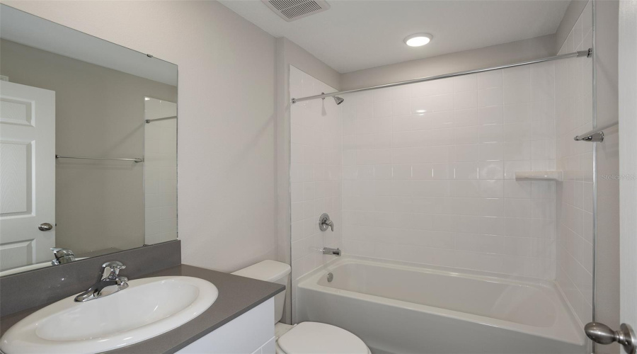 DAVENPORT, Florida 33837, 4 Bedrooms Bedrooms, ,2 BathroomsBathrooms,Residential,For Sale,RIVER BEACON,0,MFRTB8408537