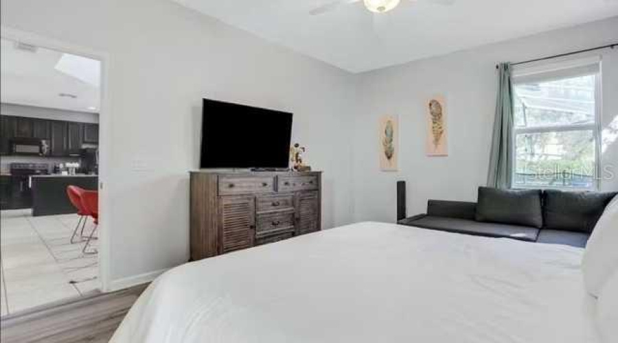 DAVENPORT, Florida 33837, 6 Bedrooms Bedrooms, ,4 BathroomsBathrooms,Residential,For Sale,ACORN,0,MFRG5099708