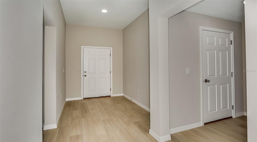 DAVENPORT, Florida 33837, 4 Bedrooms Bedrooms, ,2 BathroomsBathrooms,Residential,For Sale,RIVER BEACON,0,MFRTB8408546