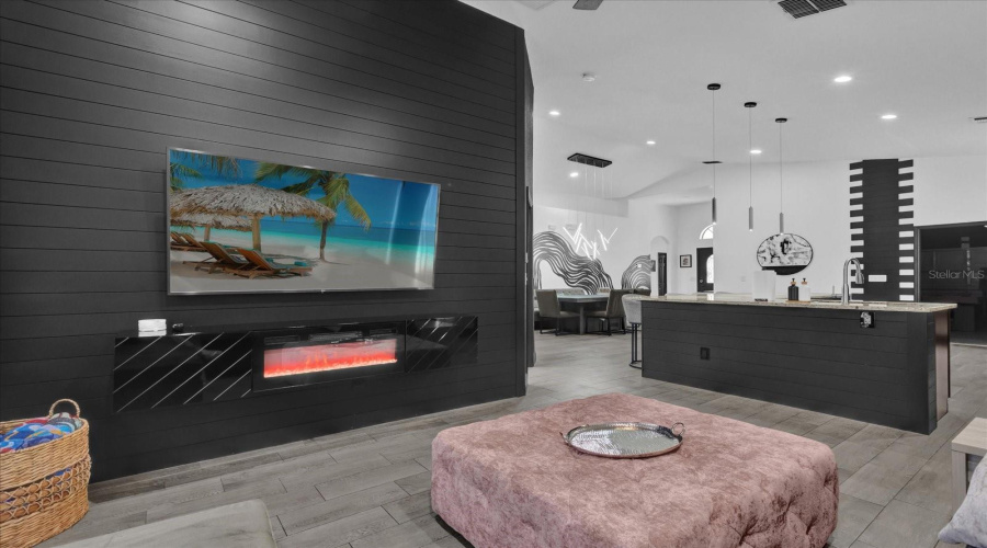 KISSIMMEE, Florida 34747, 4 Bedrooms Bedrooms, ,2 BathroomsBathrooms,Residential,For Sale,ROCCELLA,0,MFRO6328190