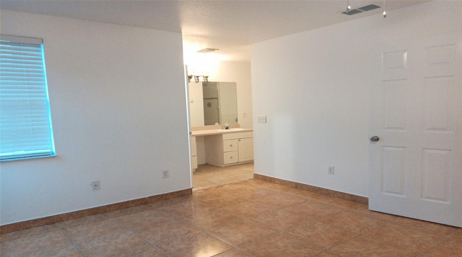 DAVENPORT, Florida 33897, 4 Bedrooms Bedrooms, ,3 BathroomsBathrooms,Residential,For Sale,COCONUT PALM,0,MFRS5130882
