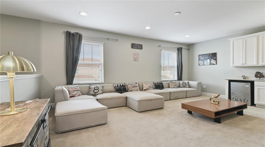 DAVENPORT, Florida 33837, 9 Bedrooms Bedrooms, ,7 BathroomsBathrooms,Residential,For Sale,OAKWOOD,0,MFRL4948746