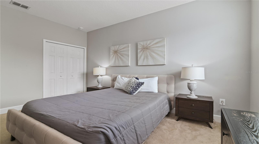 DAVENPORT, Florida 33837, 9 Bedrooms Bedrooms, ,7 BathroomsBathrooms,Residential,For Sale,OAKWOOD,0,MFRL4948746