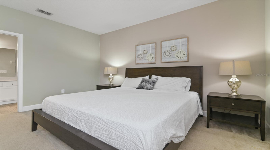 DAVENPORT, Florida 33837, 9 Bedrooms Bedrooms, ,7 BathroomsBathrooms,Residential,For Sale,OAKWOOD,0,MFRL4948746