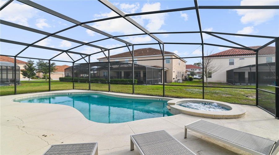 DAVENPORT, Florida 33837, 9 Bedrooms Bedrooms, ,7 BathroomsBathrooms,Residential,For Sale,OAKWOOD,0,MFRL4948746