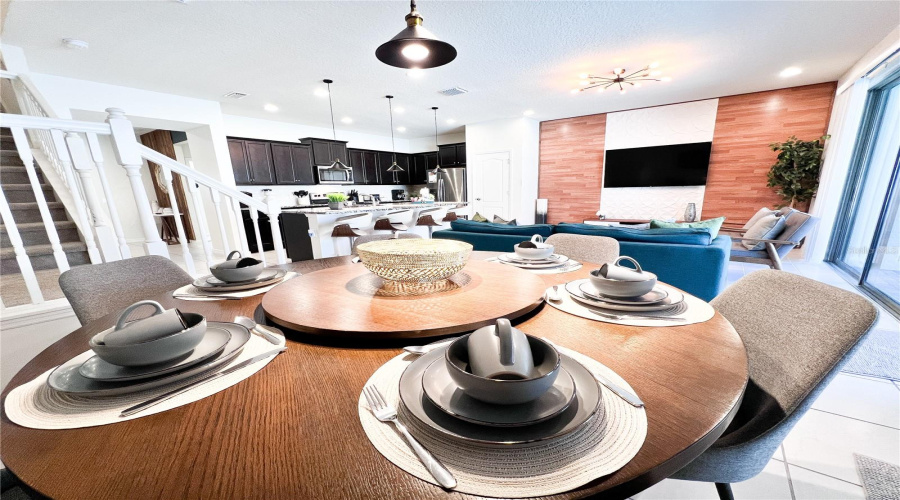 KISSIMMEE, Florida 34747, 5 Bedrooms Bedrooms, ,4 BathroomsBathrooms,Residential,For Sale,DUBAI,0,MFRO6328274