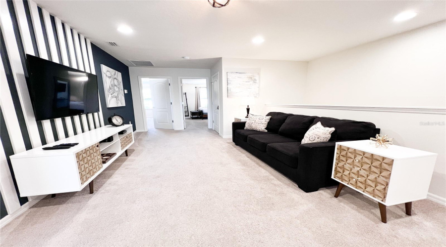 KISSIMMEE, Florida 34747, 5 Bedrooms Bedrooms, ,4 BathroomsBathrooms,Residential,For Sale,DUBAI,0,MFRO6328274