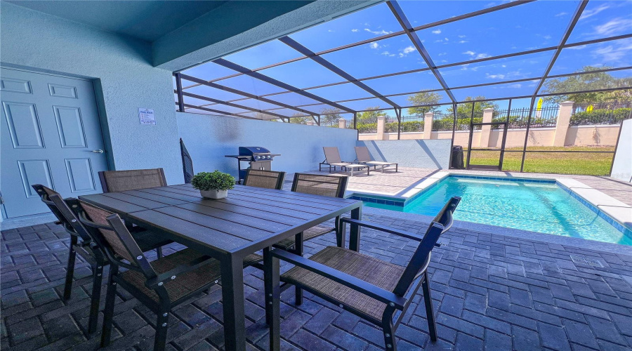 KISSIMMEE, Florida 34747, 5 Bedrooms Bedrooms, ,4 BathroomsBathrooms,Residential,For Sale,DUBAI,0,MFRO6328274