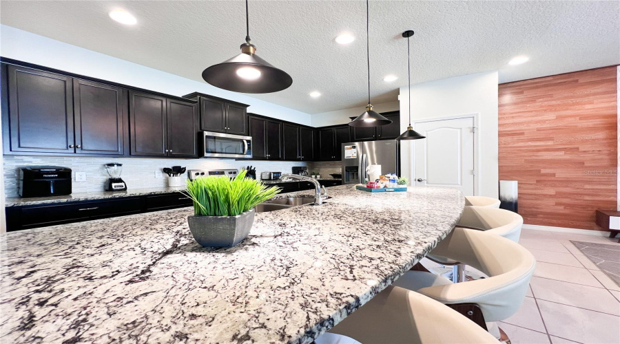KISSIMMEE, Florida 34747, 5 Bedrooms Bedrooms, ,4 BathroomsBathrooms,Residential,For Sale,DUBAI,0,MFRO6328274