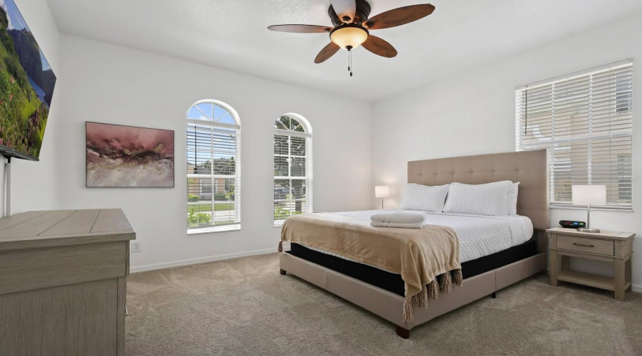 DAVENPORT, Florida 33897, 5 Bedrooms Bedrooms, ,4 BathroomsBathrooms,Residential,For Sale,TUPELO,0,MFRO6232513