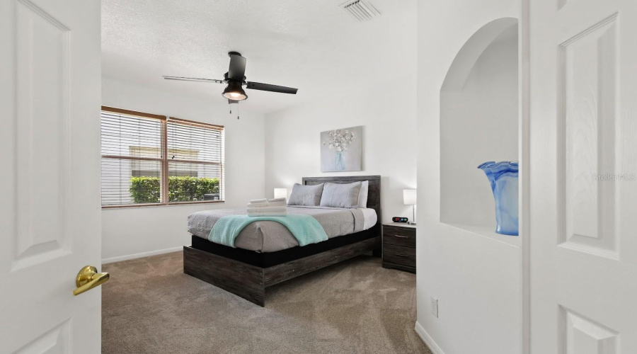 DAVENPORT, Florida 33897, 5 Bedrooms Bedrooms, ,4 BathroomsBathrooms,Residential,For Sale,TUPELO,0,MFRO6232513