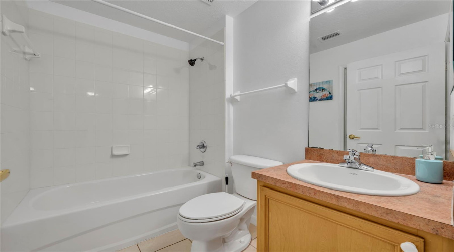 DAVENPORT, Florida 33897, 5 Bedrooms Bedrooms, ,4 BathroomsBathrooms,Residential,For Sale,TUPELO,0,MFRO6232513
