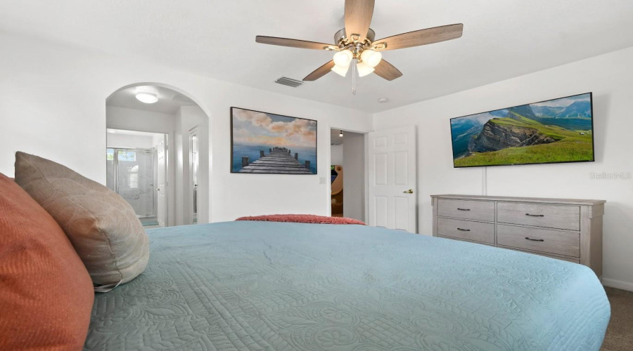 DAVENPORT, Florida 33897, 5 Bedrooms Bedrooms, ,4 BathroomsBathrooms,Residential,For Sale,TUPELO,0,MFRO6232513