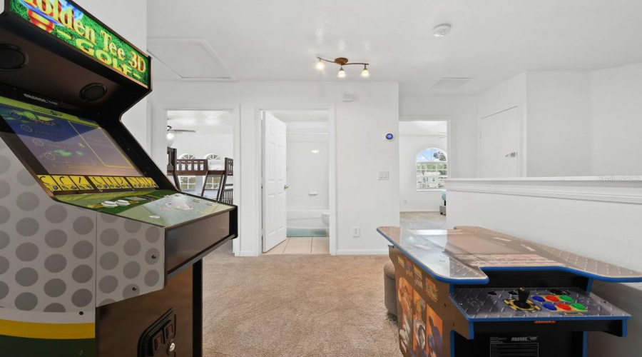 DAVENPORT, Florida 33897, 5 Bedrooms Bedrooms, ,4 BathroomsBathrooms,Residential,For Sale,TUPELO,0,MFRO6232513