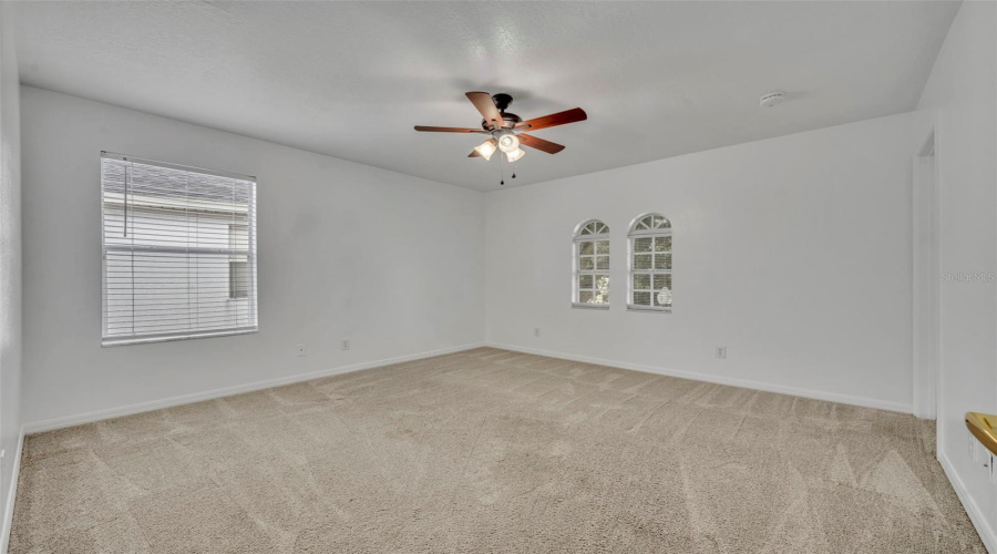 DAVENPORT, Florida 33897, 5 Bedrooms Bedrooms, ,4 BathroomsBathrooms,Residential,For Sale,TUPELO,0,MFRO6232513