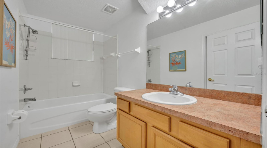 DAVENPORT, Florida 33897, 5 Bedrooms Bedrooms, ,4 BathroomsBathrooms,Residential,For Sale,TUPELO,0,MFRO6232513