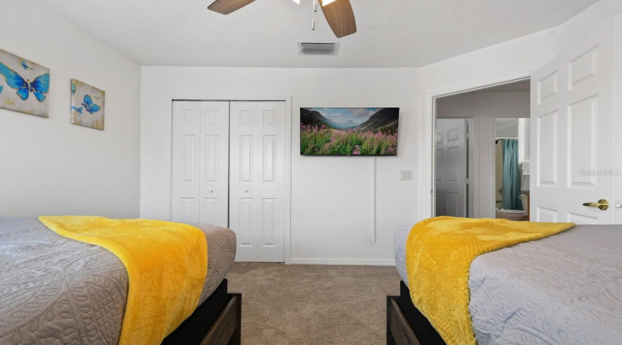 DAVENPORT, Florida 33897, 5 Bedrooms Bedrooms, ,4 BathroomsBathrooms,Residential,For Sale,TUPELO,0,MFRO6232513