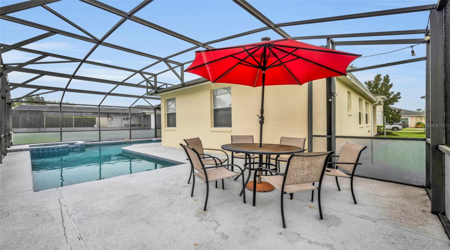 DAVENPORT, Florida 33897, 5 Bedrooms Bedrooms, ,4 BathroomsBathrooms,Residential,For Sale,TUPELO,0,MFRO6232513