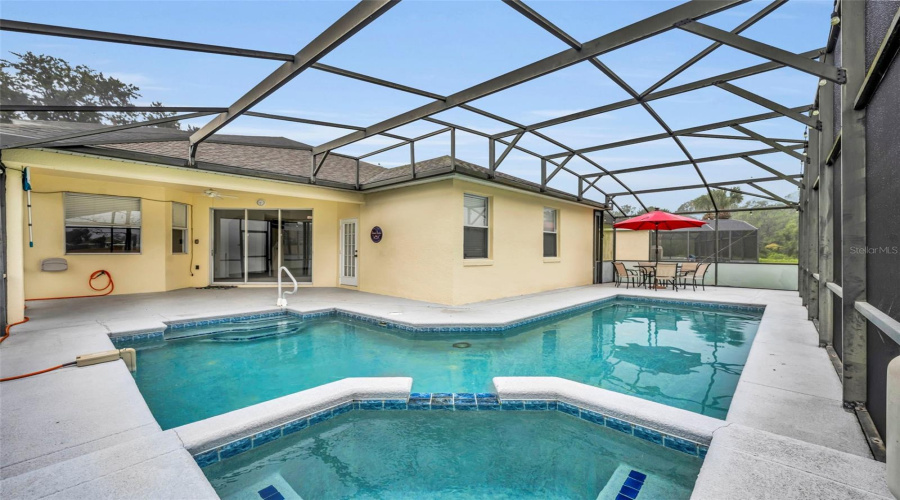 DAVENPORT, Florida 33897, 5 Bedrooms Bedrooms, ,4 BathroomsBathrooms,Residential,For Sale,TUPELO,0,MFRO6232513