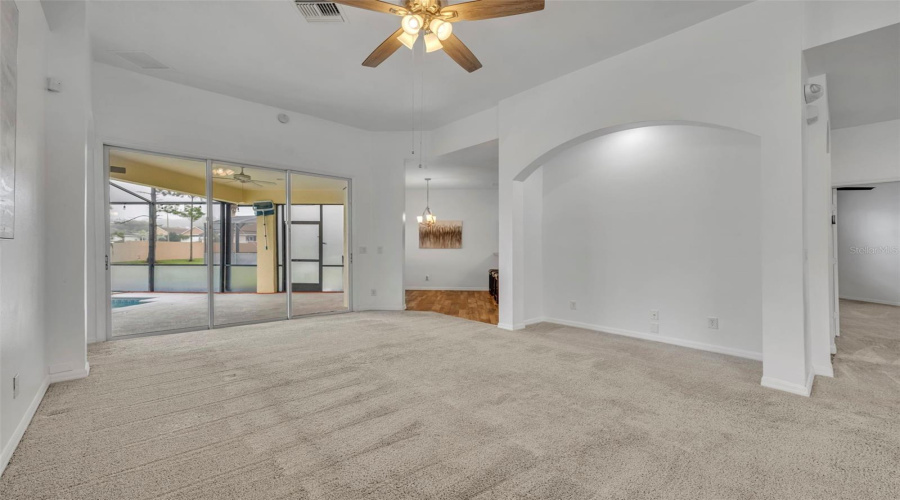 DAVENPORT, Florida 33897, 5 Bedrooms Bedrooms, ,4 BathroomsBathrooms,Residential,For Sale,TUPELO,0,MFRO6232513