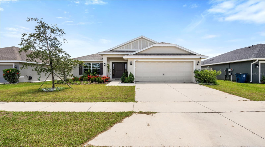 DAVENPORT, Florida 33837, 4 Bedrooms Bedrooms, ,3 BathroomsBathrooms,Residential,For Sale,DENALI,0,MFRG5099728