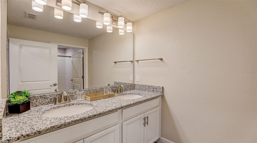 KISSIMMEE, Florida 34746, 4 Bedrooms Bedrooms, ,3 BathroomsBathrooms,Residential,For Sale,GATSBY,0,MFRO6328156