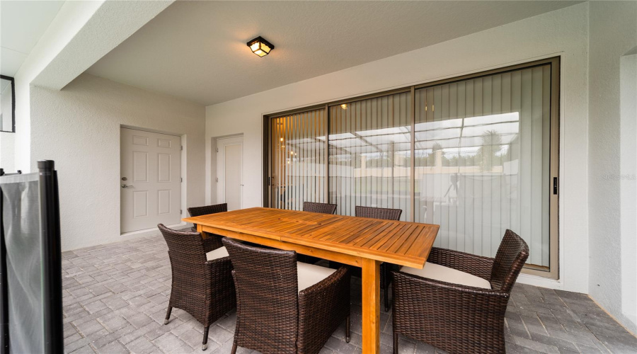 KISSIMMEE, Florida 34747, 5 Bedrooms Bedrooms, ,4 BathroomsBathrooms,Residential,For Sale,DUBAI,0,MFRO6328333