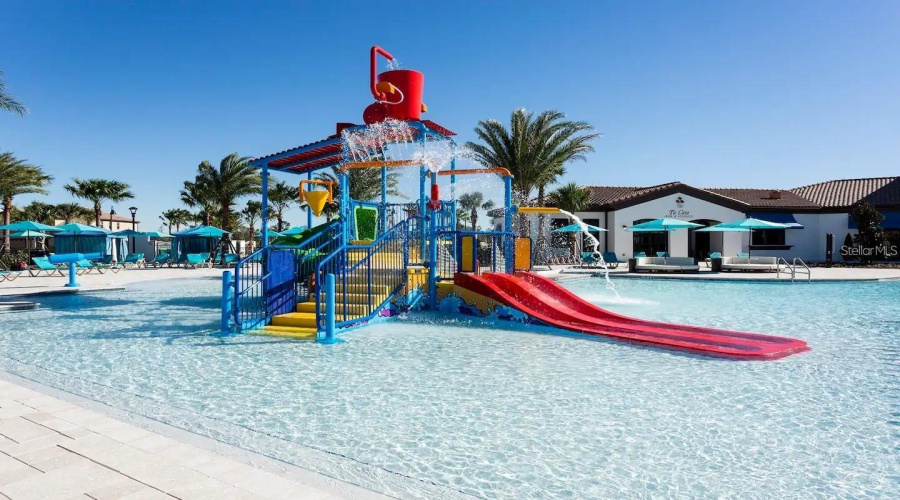 KISSIMMEE, Florida 34747, 5 Bedrooms Bedrooms, ,4 BathroomsBathrooms,Residential,For Sale,DUBAI,0,MFRO6328333