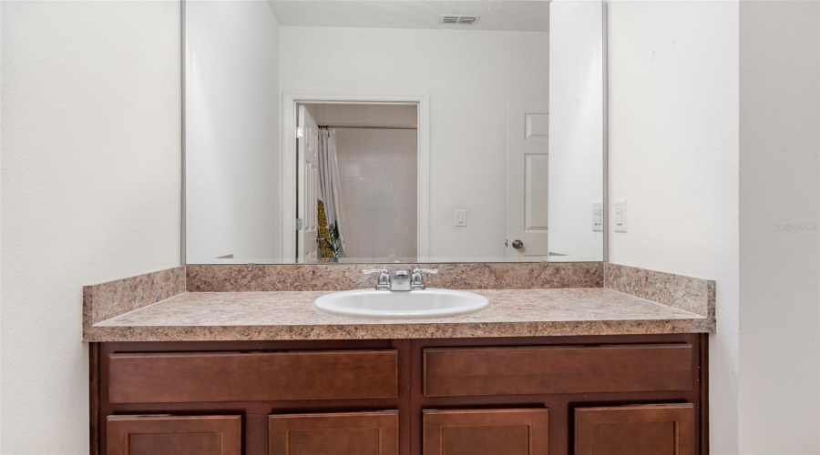 DAVENPORT, Florida 33837, 4 Bedrooms Bedrooms, ,3 BathroomsBathrooms,Residential,For Sale,PRIMROSE,0,MFRTB8408878