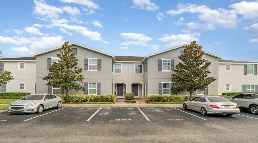 DAVENPORT, Florida 33837, 4 Bedrooms Bedrooms, ,3 BathroomsBathrooms,Residential,For Sale,PRIMROSE,0,MFRTB8408878