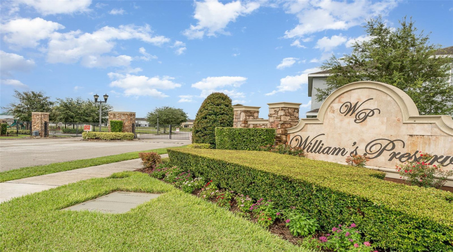 DAVENPORT, Florida 33837, 4 Bedrooms Bedrooms, ,3 BathroomsBathrooms,Residential,For Sale,PRIMROSE,0,MFRTB8408878