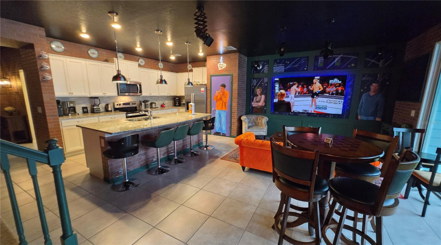 DAVENPORT, Florida 33897, 5 Bedrooms Bedrooms, ,4 BathroomsBathrooms,Residential,For Sale,LANA,0,MFRO6328460