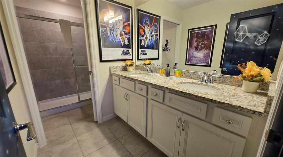 DAVENPORT, Florida 33897, 5 Bedrooms Bedrooms, ,4 BathroomsBathrooms,Residential,For Sale,LANA,0,MFRO6328460